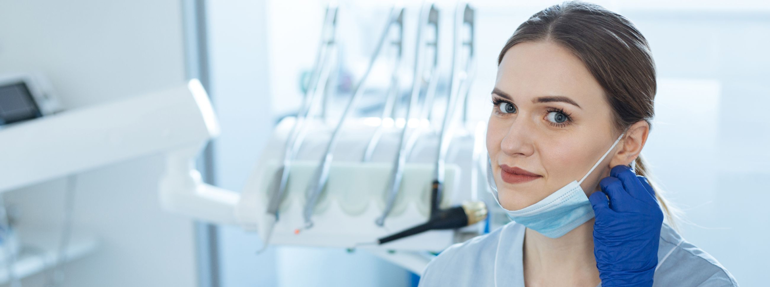 Karrierewege Zahnmedizin Bild: Zahnärztin