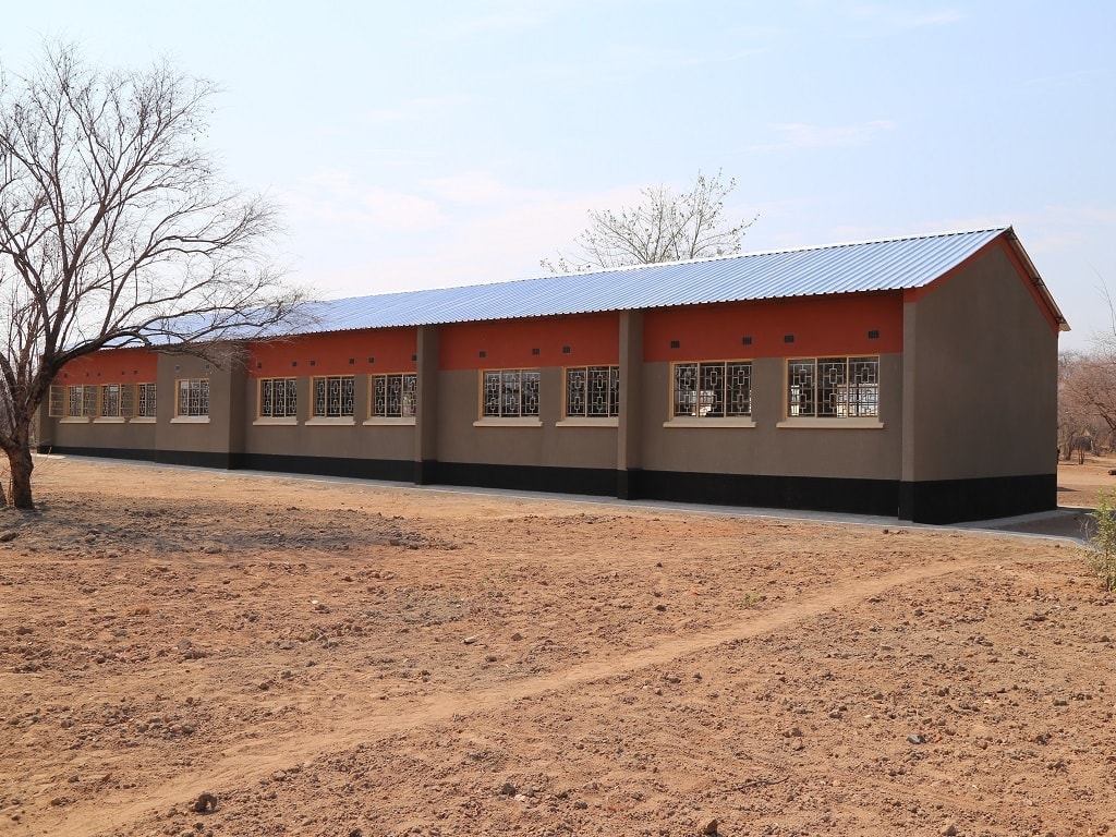 schulgebaude mwandakwisana community school