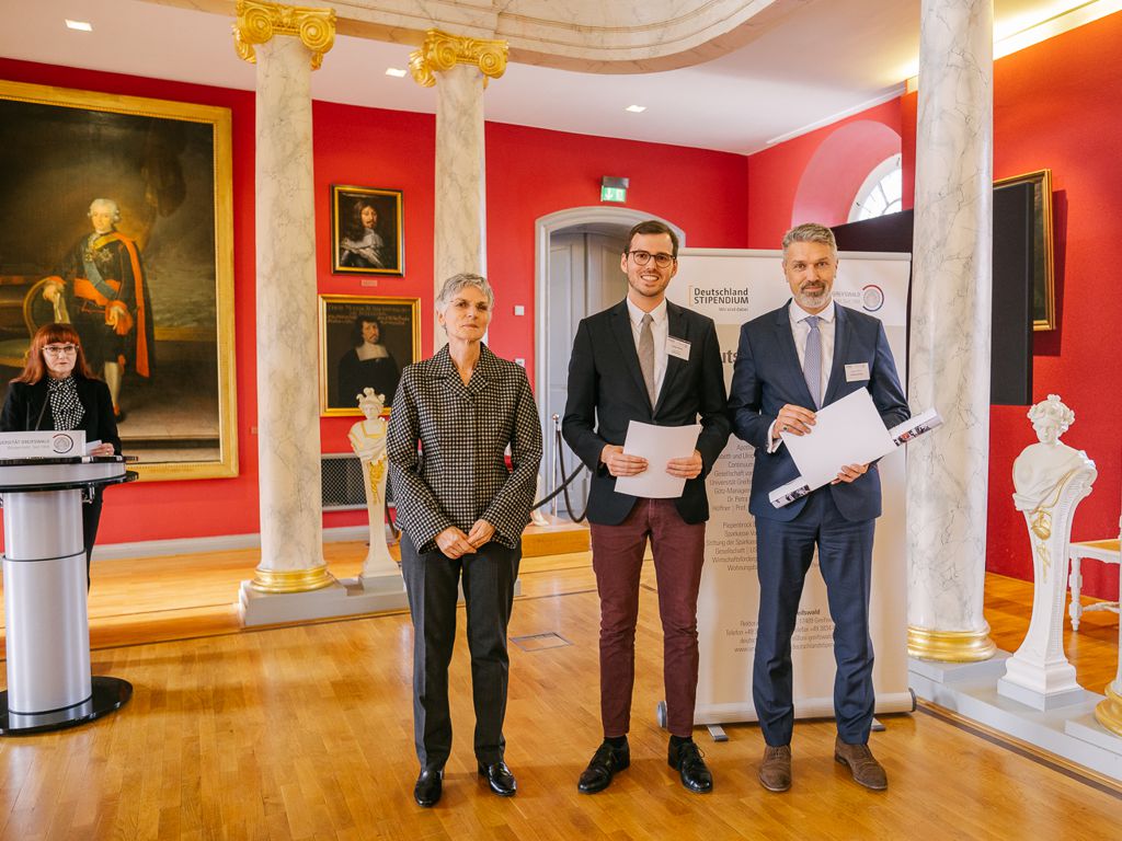 stipdendienvergabe in der aula der universitaet greifswald